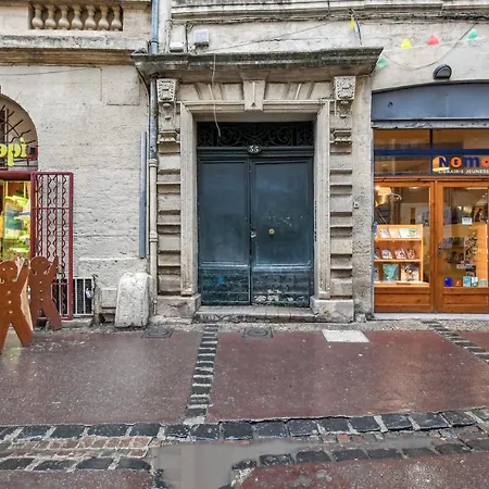 Hyper Centre Ecusson - Magnifique T1 Au Calme